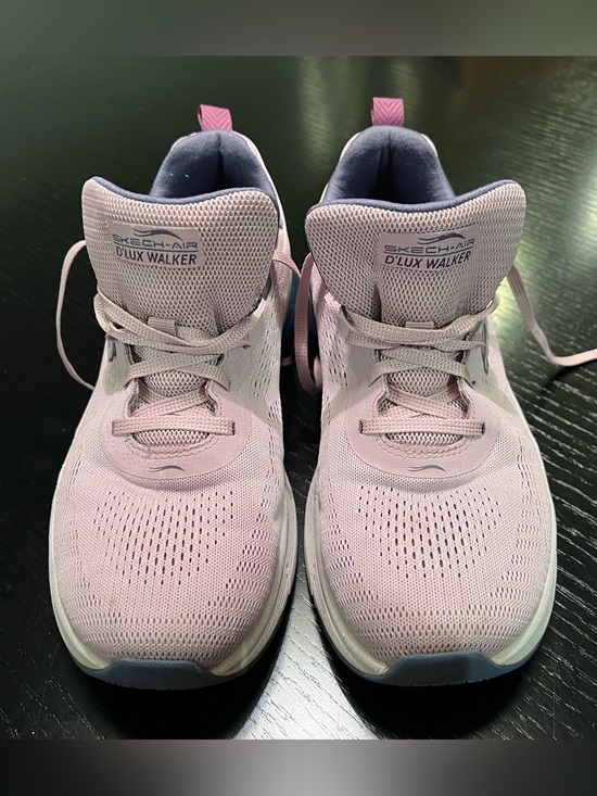 Skechers Shoes - Skechers D’Lux Walker Women’s Size 9 Blush Pink Relaxed Fit Walking Shoes